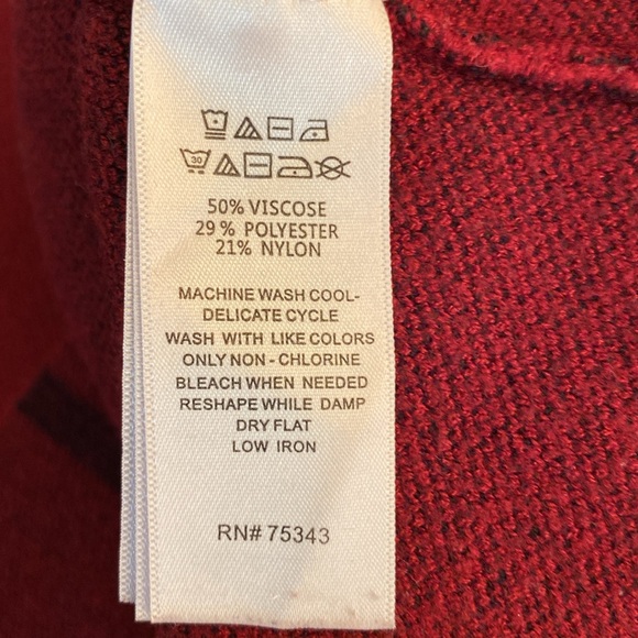 Cynthia Rowley - Womens 3/4 sleeve sweater. Size M - Picture 5 of 9